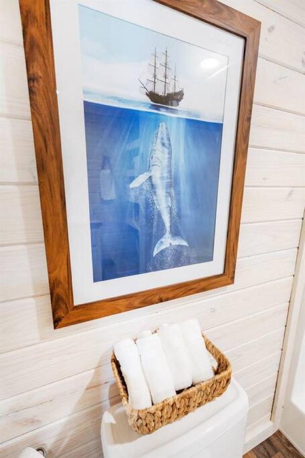 4 Heron Haus, Luxury Tiny House, Pet Friendly, Mins To Downtown 甘特斯维尔 外观 照片