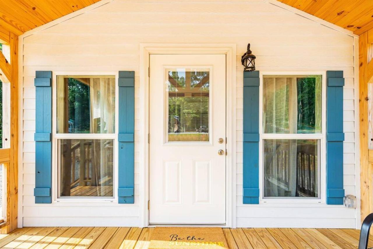4 Heron Haus, Luxury Tiny House, Pet Friendly, Mins To Downtown 甘特斯维尔 外观 照片